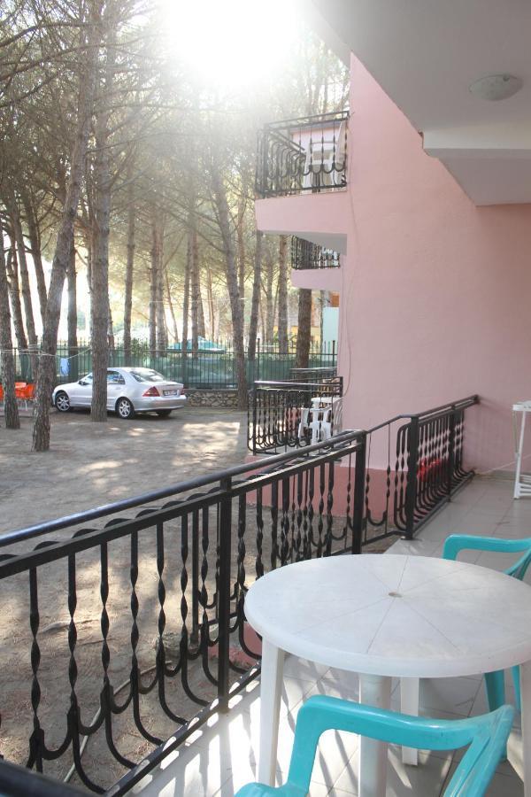 Velipojë Hotel Marmara מראה חיצוני תמונה